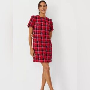 Ann Taylor Houndstooth Tweed Shift Dress in Plaid Red & Pink and Black Size 00P